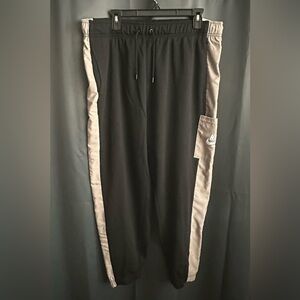Nike Women’s Joggers/Sweatpants